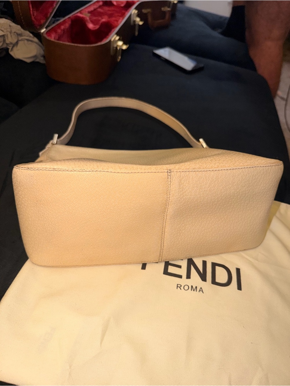 AUTHENTIC RARE FENDI CALFSKIN MAMMA FOREVER BAGUETTE CREAM - Picture 4 of 17